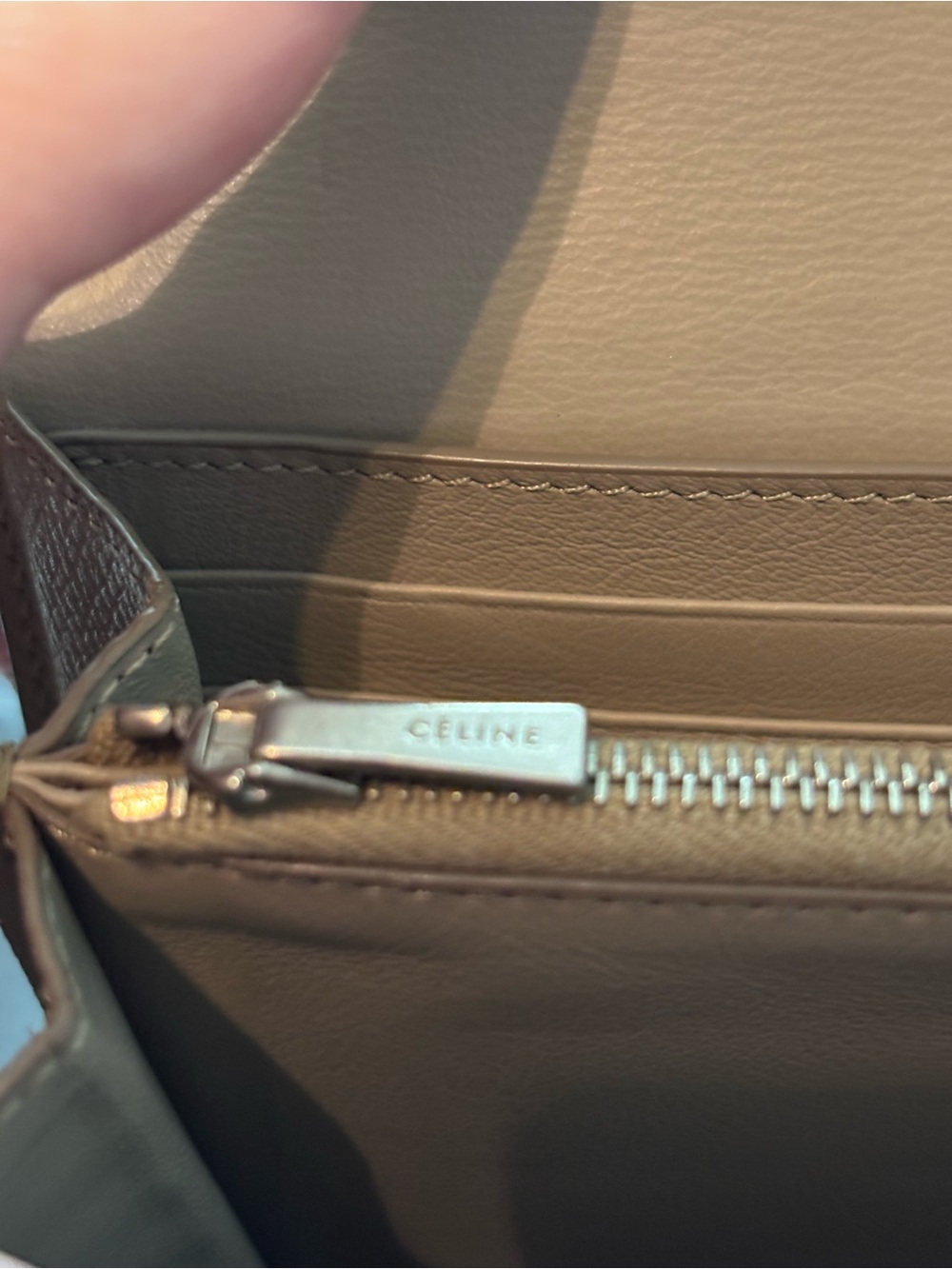 Authentic Celine Trotteur Large Flap Wallet On Chain (WOC) – VGUC W/Dust Bag - Picture 8 of 11